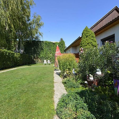 Ferienwohnungen Karoly Moerbisch Am See Exterior photo